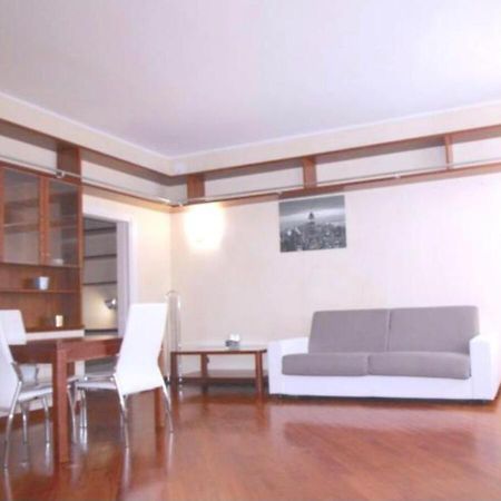 Trevi Nice Holiday - Luxury Apartment โรม ภายนอก รูปภาพ