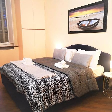 Trevi Nice Holiday - Luxury Apartment โรม ภายนอก รูปภาพ