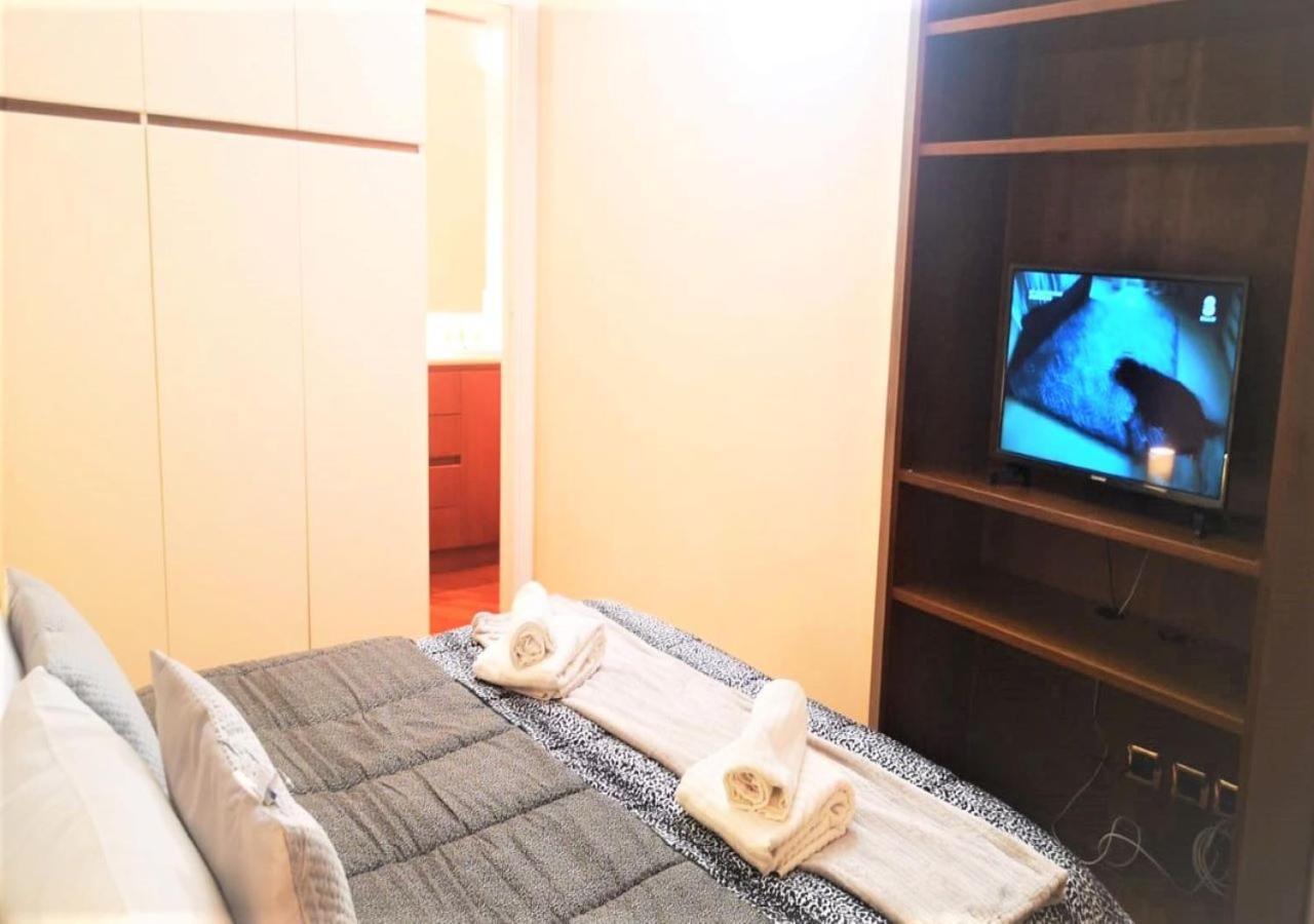 Trevi Nice Holiday - Luxury Apartment โรม ภายนอก รูปภาพ